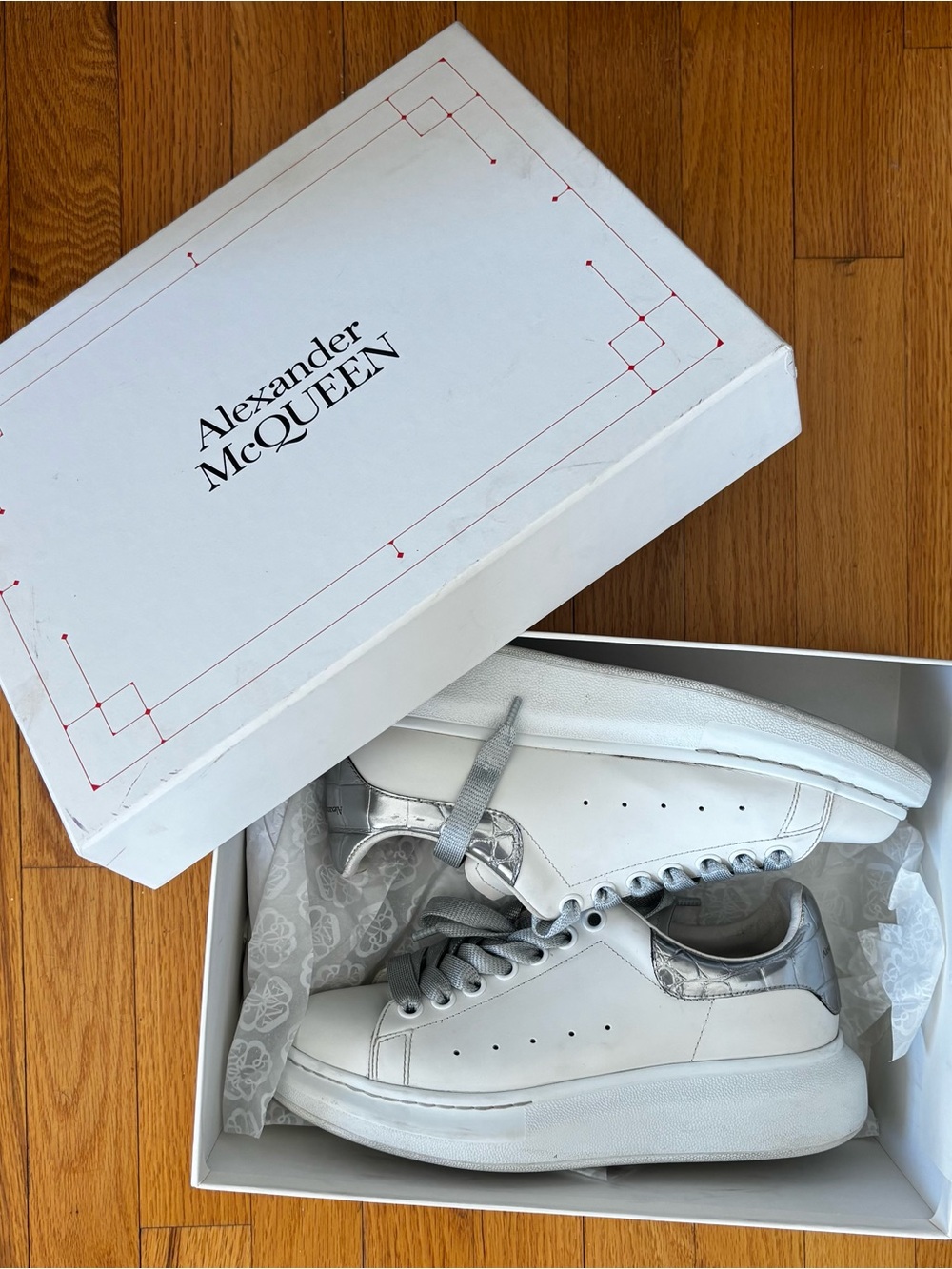 Alexander McQUEEN White Leather Platform Sneaker with Silver Accents